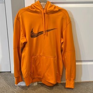 Men’s Nike Thermal Fit Orange hoodie size Large